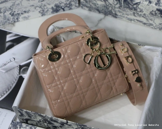 Tony Luxuries diro 20CM LADY 0802